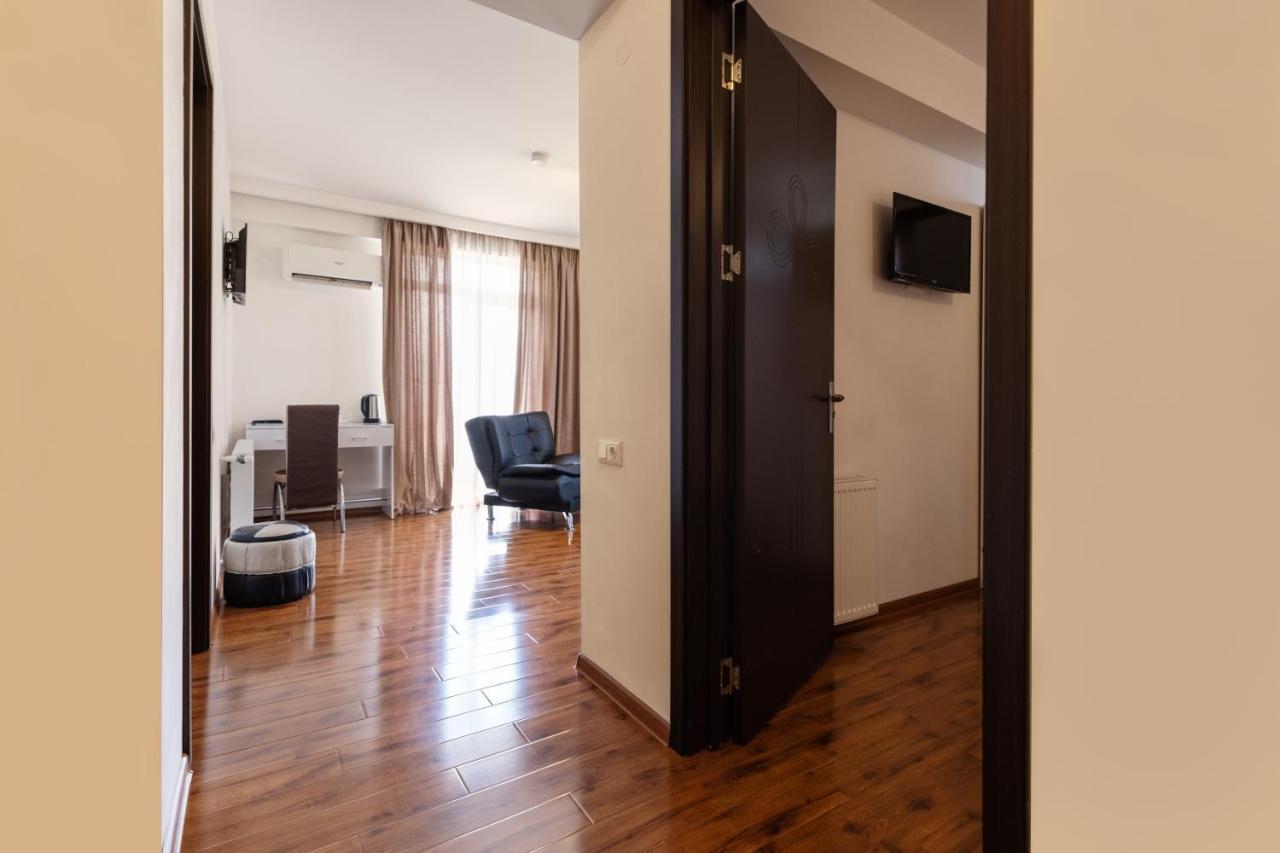Hotel Grand Palace Tbilisi Exterior foto